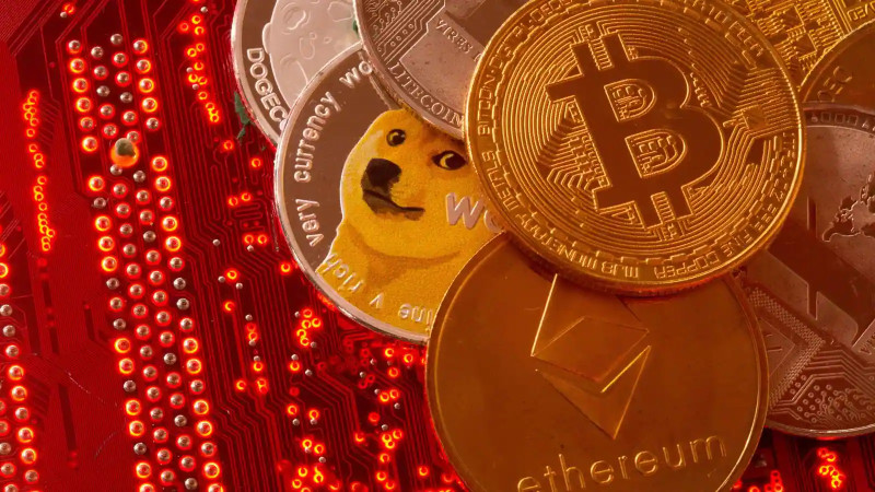 مقایسه بیت کوین با دوج کوین